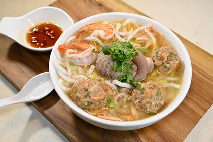 Quan Nhii Restaurant, business photo 2